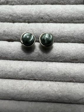 Seraphinite Round Stud Earrings in Silver Bezel